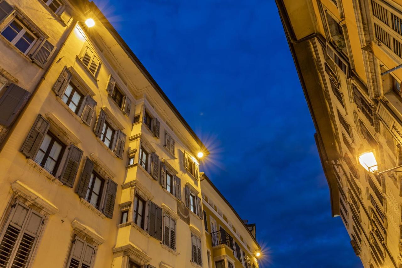 Casa Mathilda Apartment เตรนโต ภายนอก รูปภาพ